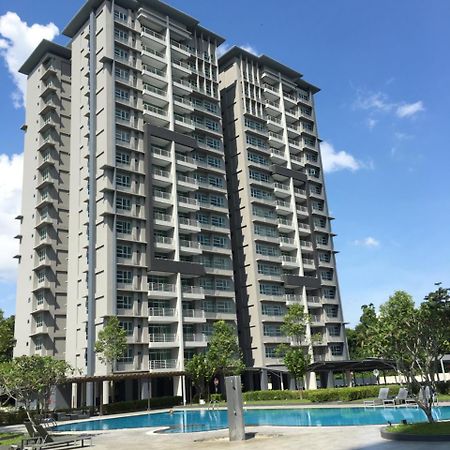 Ohana Sky Villa Residences Kuching Kültér fotó